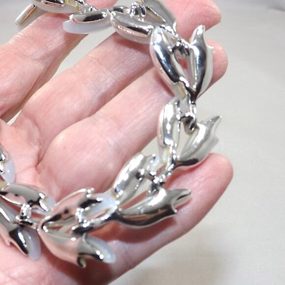 Vintage Frosted Lucite Light Blue Choker Necklace, 1950s, 16" - Picture 9 of 10